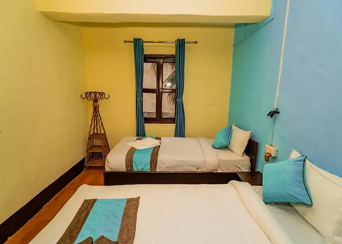 Rest Up Hostel *