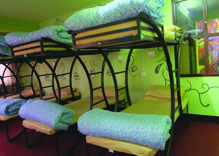 Rest Up Hostel *